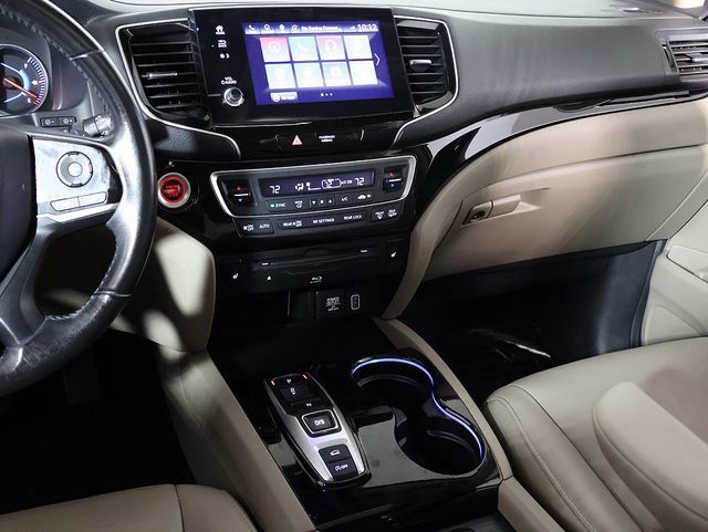 Used 2019 Honda Pilot Touring image 18