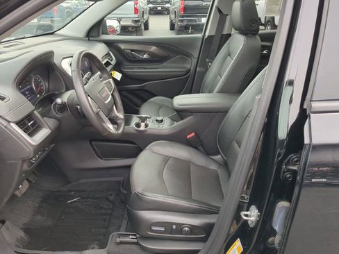 Used 2022 GMC Terrain SLT w/ Tech Package image 11