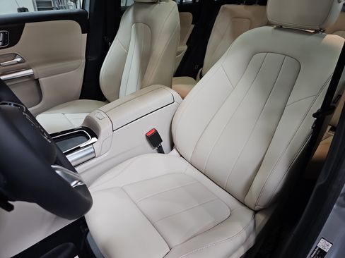 New 2026 Mercedes-Benz GLA 250 4MATIC image 16