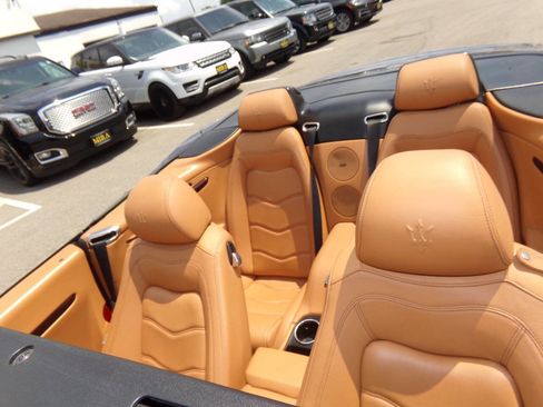 Used 2015 Maserati GranTurismo Convertible image 73