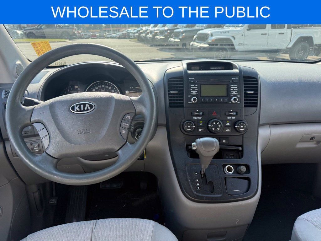 Used 2010 Kia Sedona LX FWD image 8