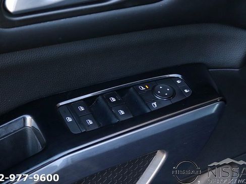 Used 2022 Nissan Pathfinder SL w/ SL Premium Package image 10