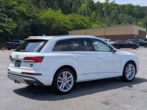 Used 2025 Audi Q7 3.0T Premium Plus w/ Premium Plus Package AWD/4WD image 9