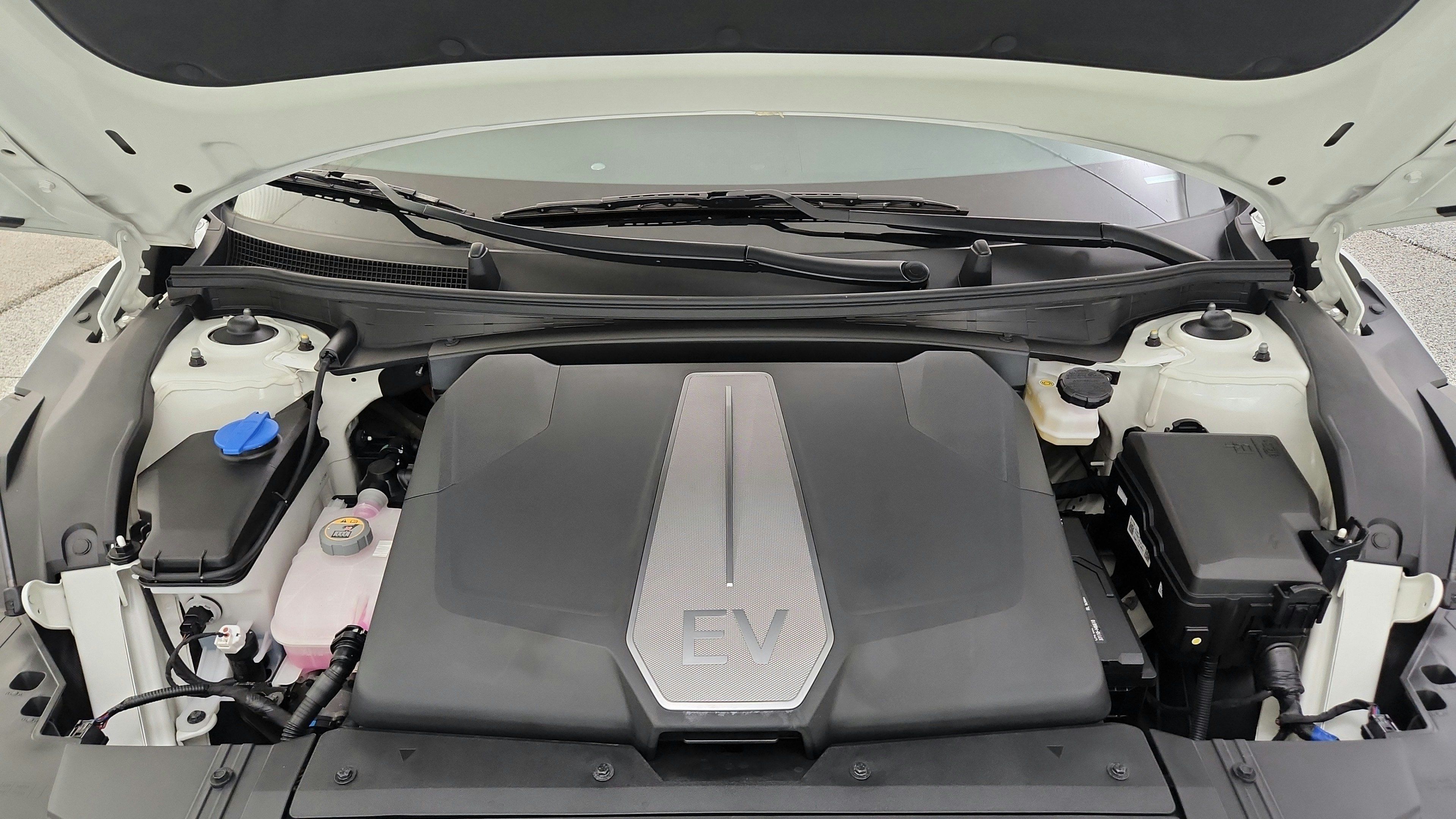 Used 2024 Kia EV6 Wind w/ Wind Technology Package AWD/4WD image 36