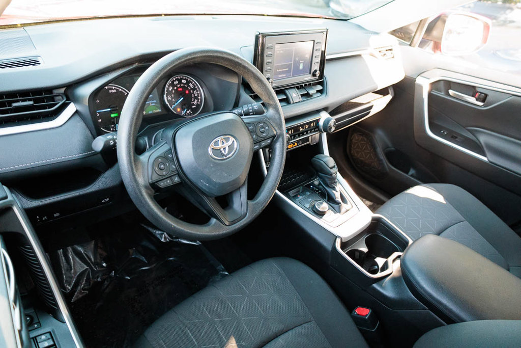 Used 2021 Toyota RAV4 XLE w/ Convenience Package AWD/4WD image 16