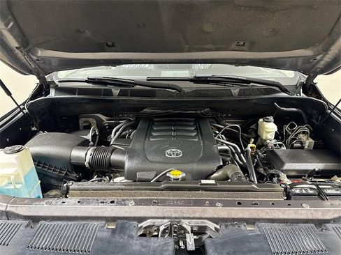 Used 2016 Toyota Tundra Platinum image 30