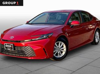Used 2025 Toyota Camry LE FWD video 1
