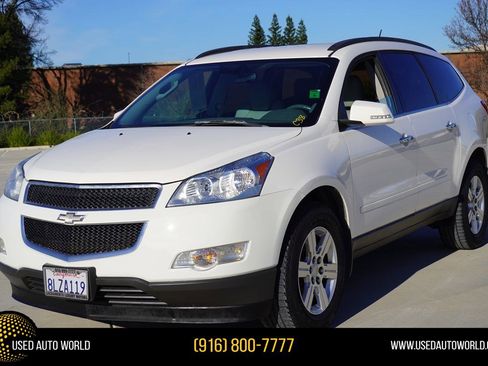 Used 2011 Chevrolet Traverse LT w/ Personal Connectivity Package image 1
