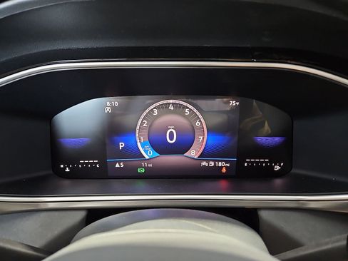 New 2026 Volkswagen Taos SE FWD image 21