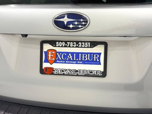 Used 2016 Subaru Forester 2.5i Touring w/ Eyesight & Navigation System AWD/4WD image 10