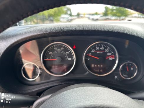 Used 2013 Jeep Wrangler Unlimited Rubicon AWD/4WD image 20