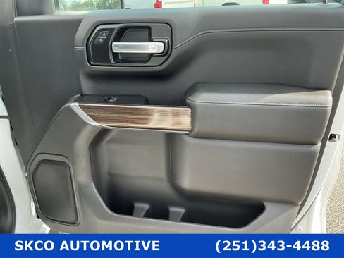 Used 2020 Chevrolet Silverado 1500 RST AWD/4WD image 12
