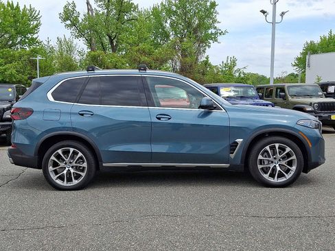 Used 2025 BMW X5 xDrive40i w/ Premium Package AWD/4WD image 7