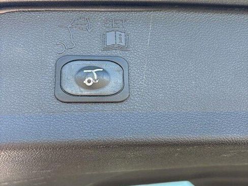 Used 2019 Ford Escape SEL AWD/4WD image 18