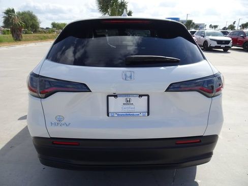 Certified 2025 Honda HR-V LX image 5