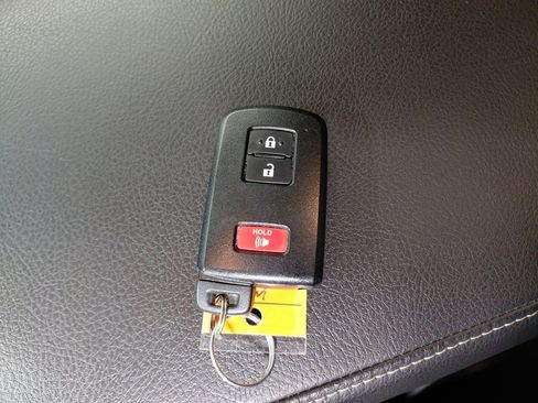 Used 2020 Toyota 4Runner SR5 image 36