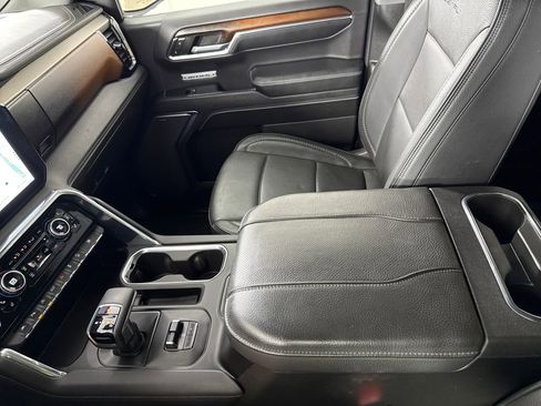 Used 2024 GMC Sierra 1500 Denali image 18