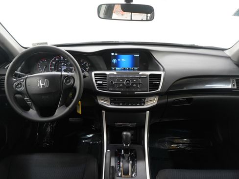 Used 2015 Honda Accord Sport image 13