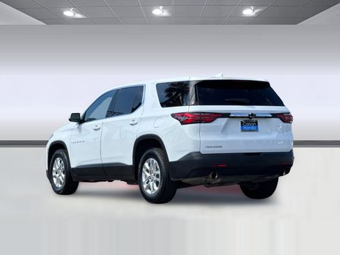 Used 2023 Chevrolet Traverse LS w/ Safety Package FWD image 3