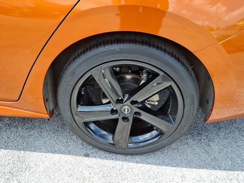 Certified 2024 Nissan Sentra SR w/ Trunk Package FWD image 9