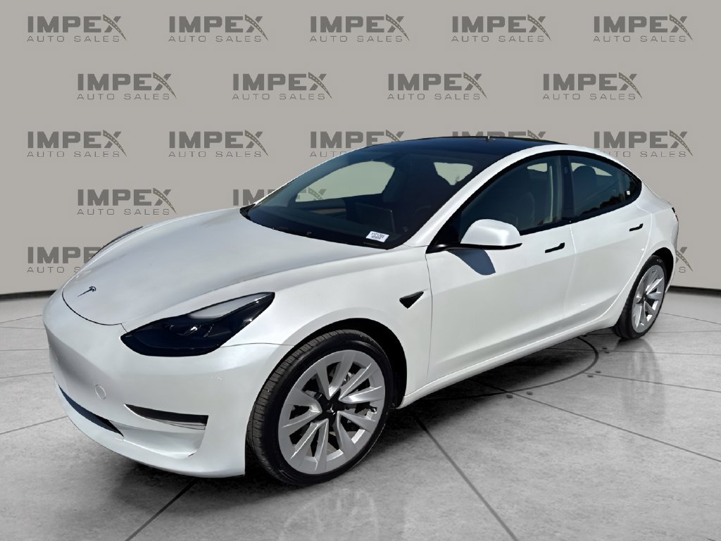 Used 2023 Tesla Model 3 Standard Range RWD image 1