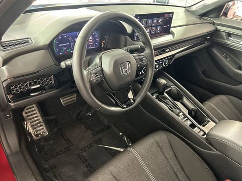 Used 2023 Honda Accord Sport image 12