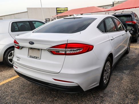Used 2020 Ford Fusion S FWD image 8