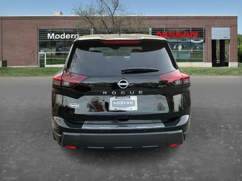 New 2026 Nissan Rogue SV image 3