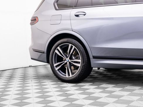 Used 2023 BMW X7 xDrive40i w/ M Sport Package AWD/4WD image 33