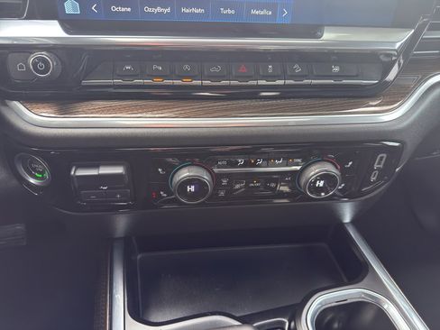 Certified 2022 Chevrolet Silverado 1500 LT Trail Boss w/ LT Trail Boss Premium Package image 21