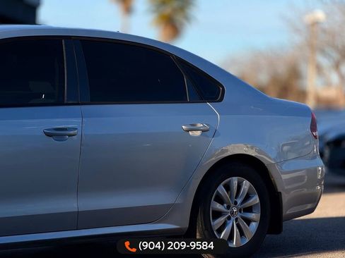 Used 2012 Volkswagen Passat 2.5 S image 3