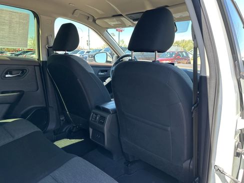 Used 2023 Nissan Rogue SV AWD/4WD image 25