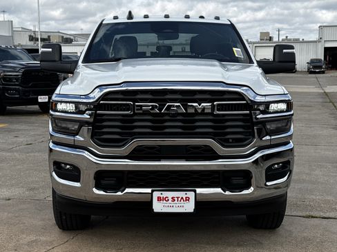 New 2026 RAM 2500 Tradesman w/ Chrome Appearance Group AWD/4WD image 3
