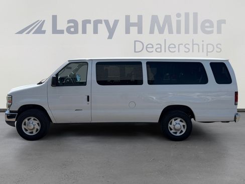 Used 2012 Ford E-350 and Econoline 350 XLT RWD image 2