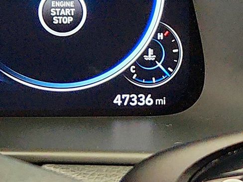 Used 2022 Hyundai Sonata Limited w/ Cargo Package FWD image 16