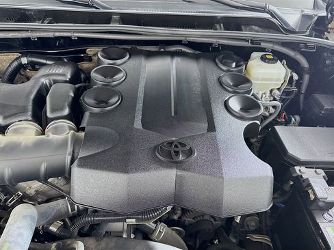 Used 2020 Toyota 4Runner TRD Off-Road image 31