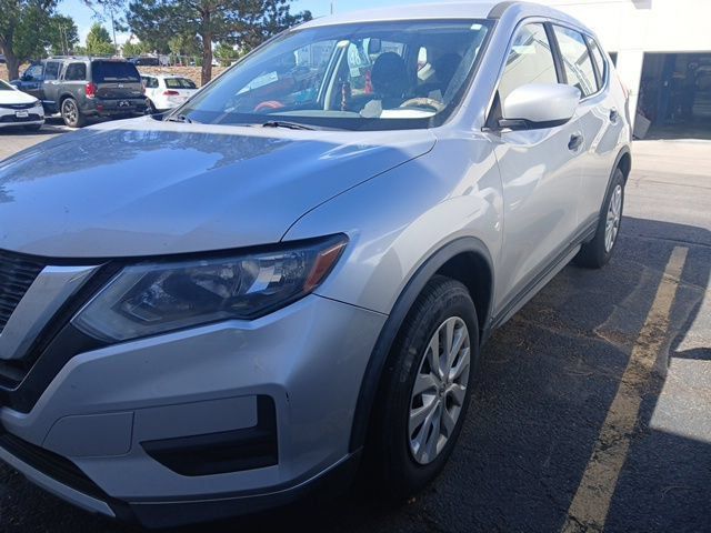 Used 2018 Nissan Rogue S AWD/4WD image 4