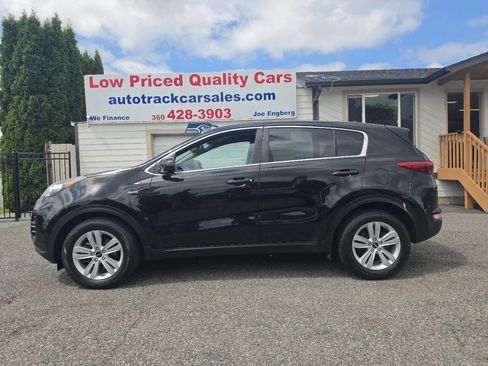 Used 2017 Kia Sportage LX AWD/4WD image 1