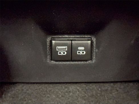Certified 2025 Toyota Camry LE w/ Convenience Package FWD image 35