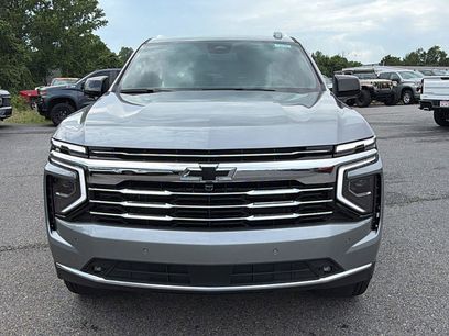 New 2026 Chevrolet Suburban LT w/ Comfort Package
