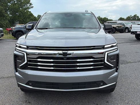 New 2026 Chevrolet Suburban LT w/ Comfort Package RWD image 2