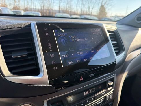 Used 2018 Honda Pilot EX-L image 31