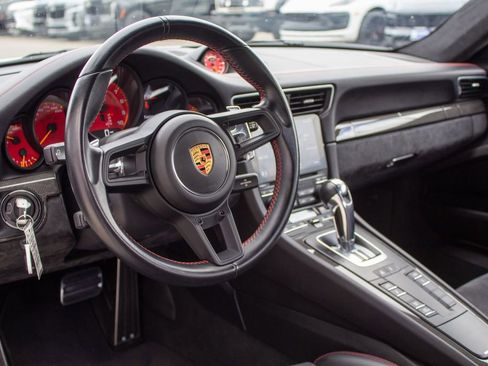Used 2019 Porsche 911 GT3 RS RWD image 11