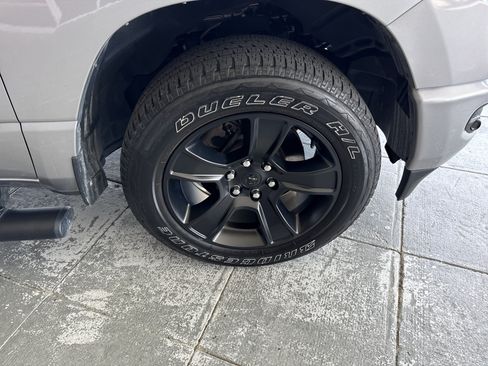 Used 2024 RAM 1500 Big Horn AWD/4WD image 12
