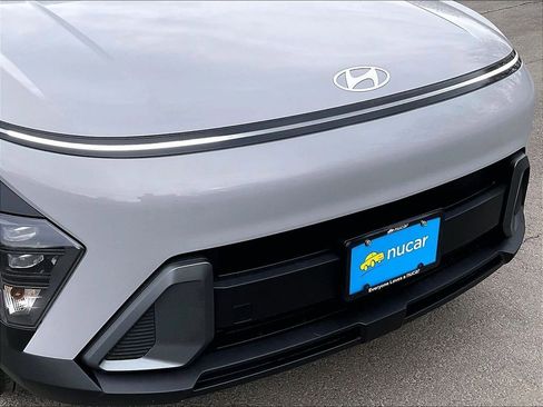 Used 2024 Hyundai Kona SEL image 29