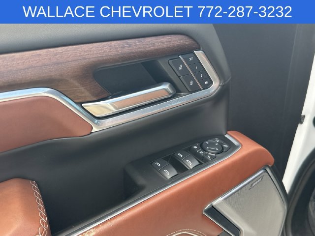 Used 2025 GMC Sierra 3500 Denali Ultimate AWD/4WD image 14