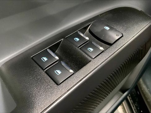 New 2026 Ford Maverick XL AWD/4WD image 17