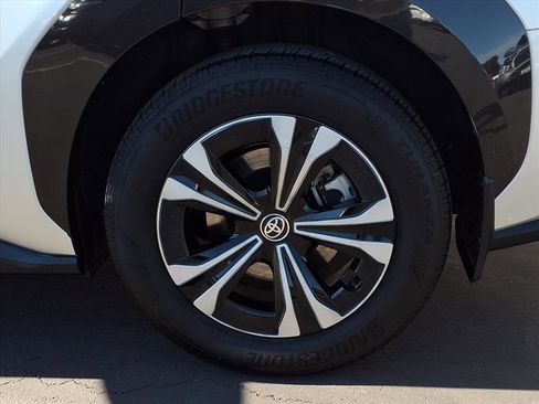 Certified 2025 Toyota bZ4X FWD image 4