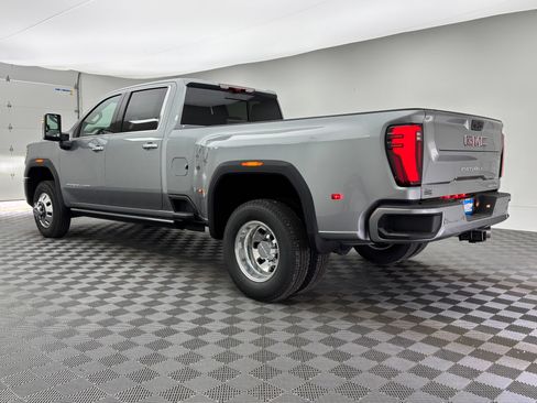 New 2026 GMC Sierra 3500 Denali w/ Denali Reserve Package AWD/4WD image 14