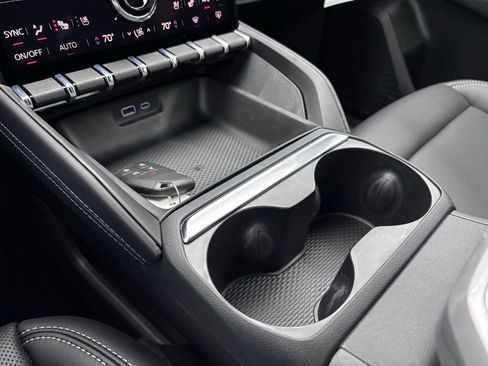 New 2026 GMC Terrain Elevation w/ Elevation Premium Package image 25